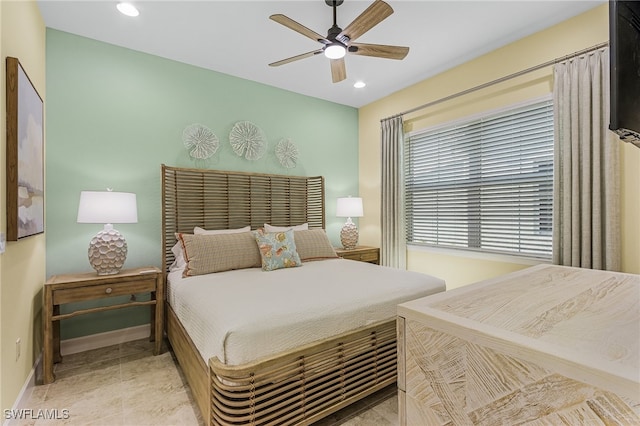 bedroom with ceiling fan