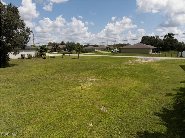 Listing photo 3 for 820 Lystra Ave, Fort Myers FL 33913