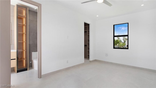 empty room with ceiling fan