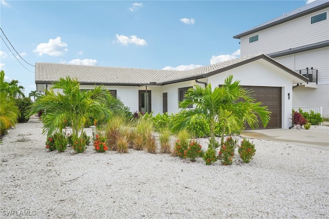 view of front of home featuring a garage