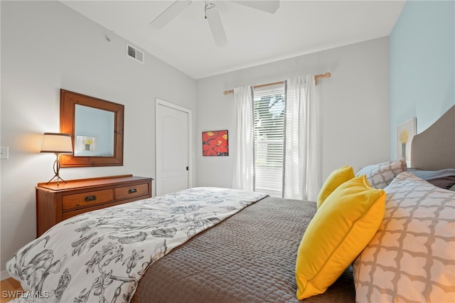 bedroom featuring ceiling fan