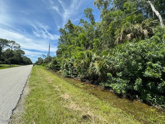 Listing photo 3 for 5787 Green Blvd, Naples FL 34116