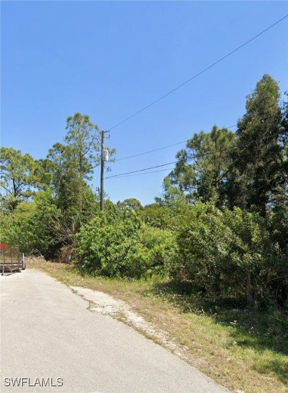 Listing photo 2 for 2901-2903 Ansel Ave S, Lehigh Acres FL 33973