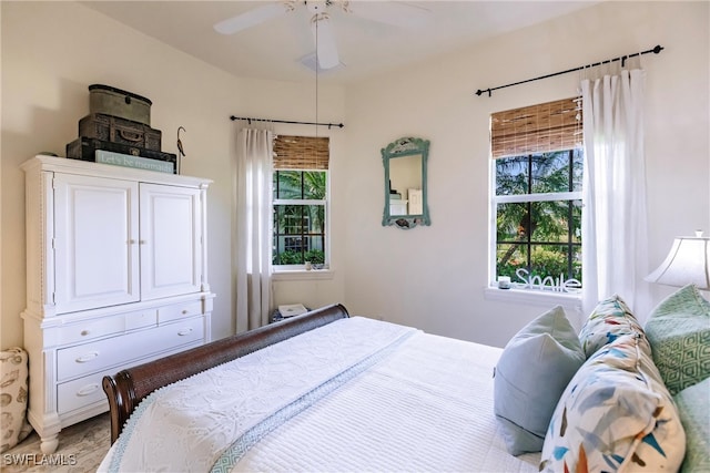 bedroom with ceiling fan