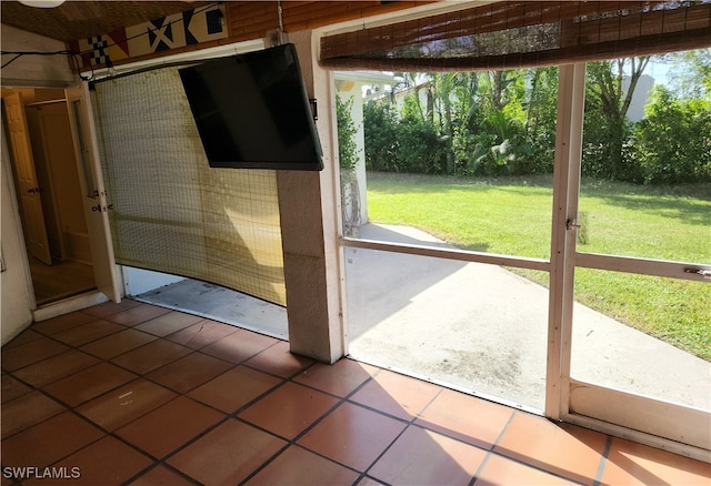 entryway featuring tile patterned flooring