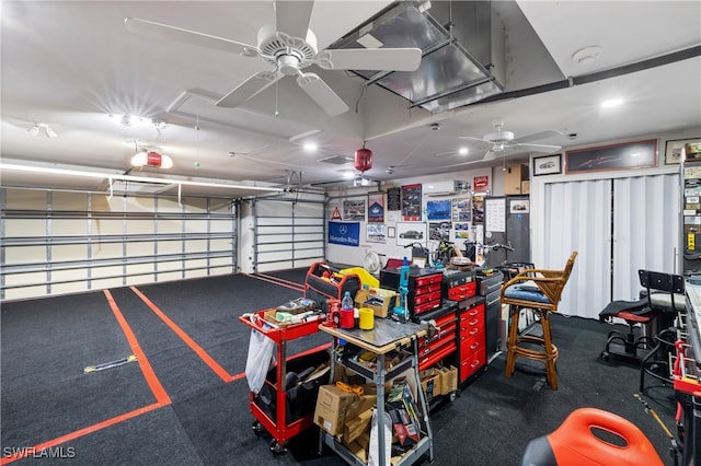 garage featuring ceiling fan