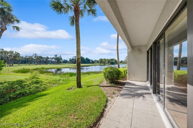 view of yard with a water view