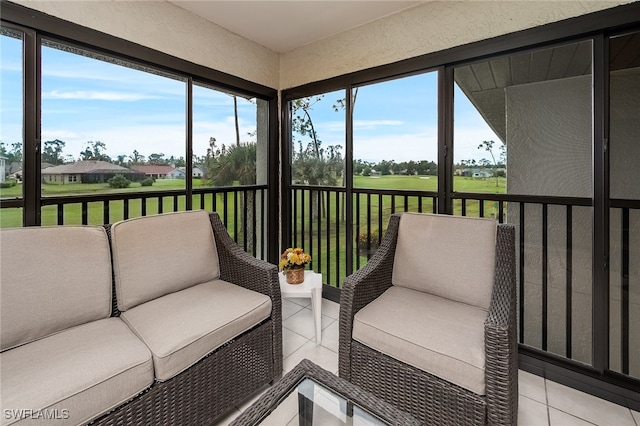 view of sunroom / solarium