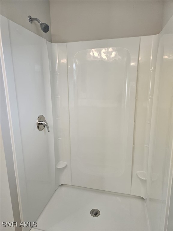 bathroom featuring a shower