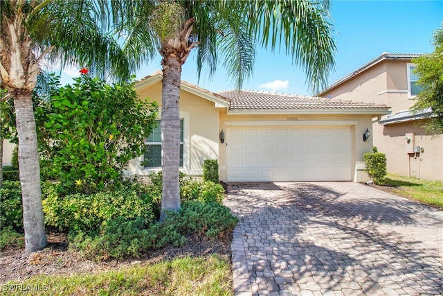 view of front of property featuring a garage