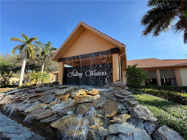 view of community / neighborhood sign