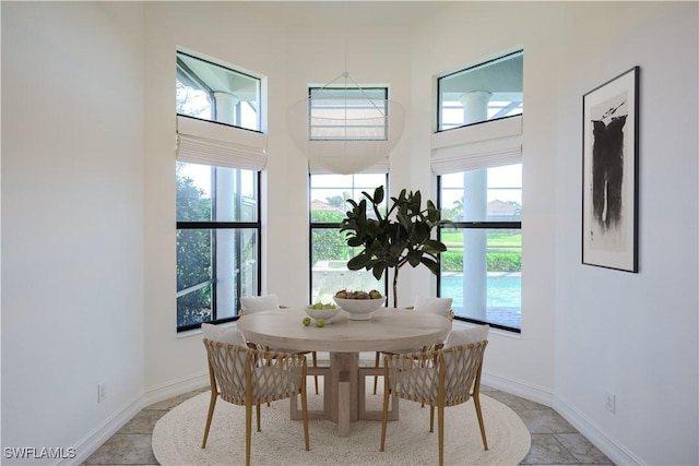 dining space featuring a healthy amount of sunlight