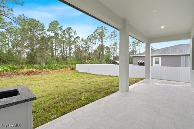 view of yard with a patio