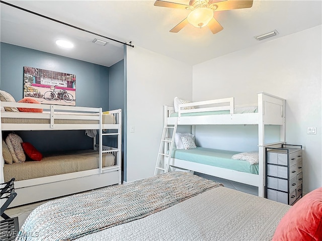 bedroom with ceiling fan