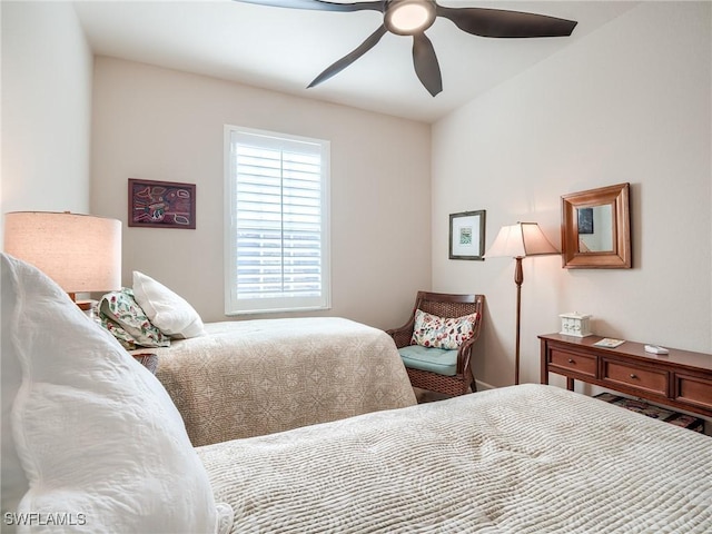 bedroom featuring ceiling fan