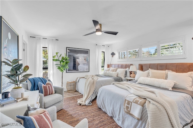 bedroom featuring ceiling fan