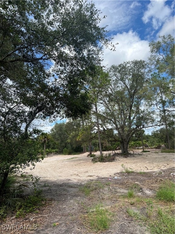 Listing photo 2 for 7582 22nd Pl, Labelle FL 33935