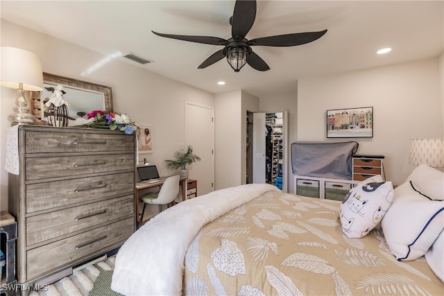 bedroom featuring ceiling fan