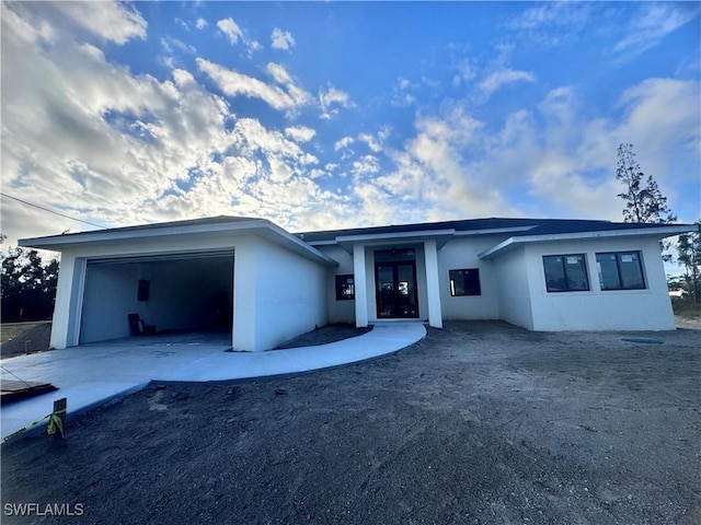 view of front facade with a garage