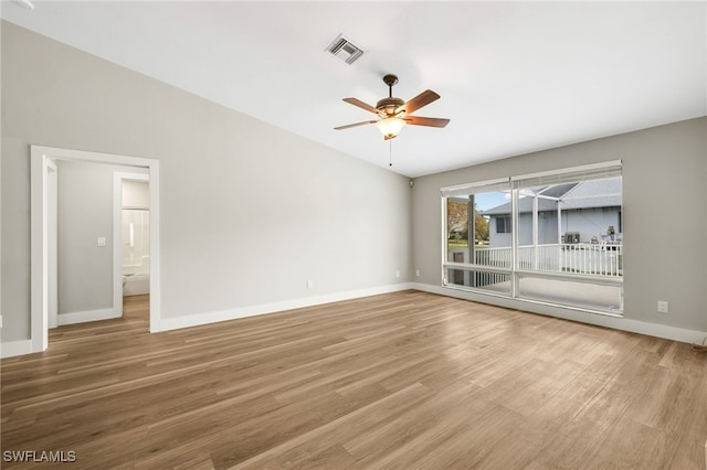 unfurnished room with wood-type flooring and ceiling fan