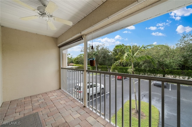 balcony with ceiling fan