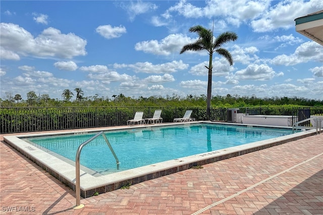 view of swimming pool