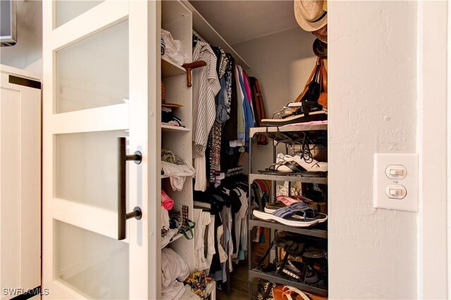 113 SE 41st St, Cape Coral, FL 33904 - view of spacious closet