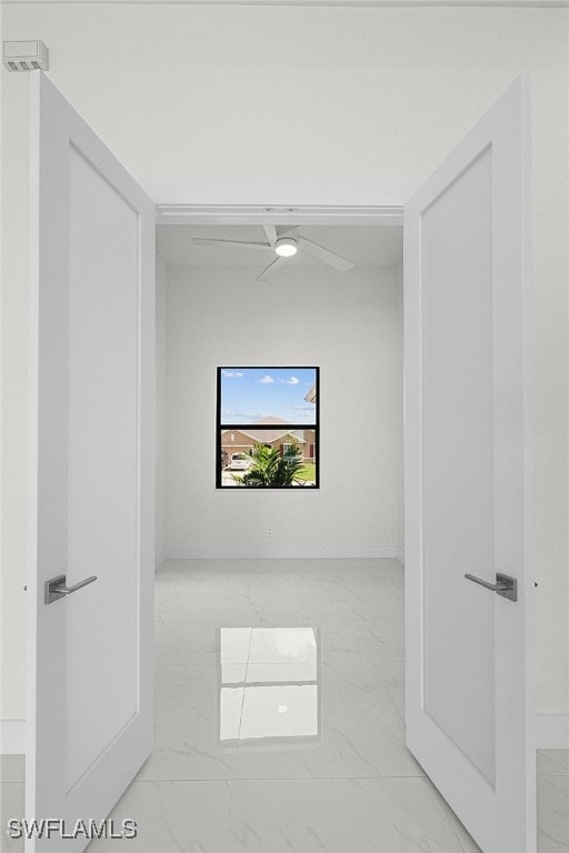 empty room with ceiling fan