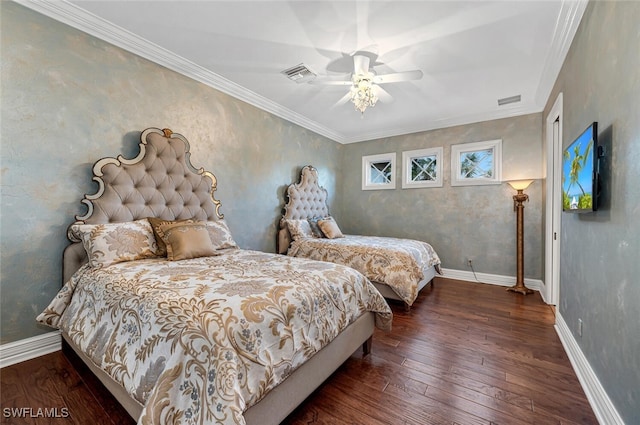 bedroom featuring ceiling fan, crown molding, and dark hardwood / wood-style flooring