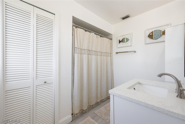 bathroom with vanity