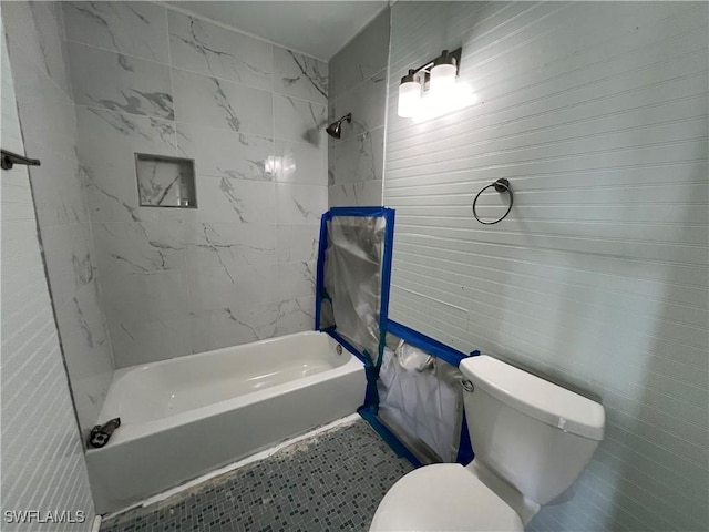 full bath with toilet and shower / bathtub combination