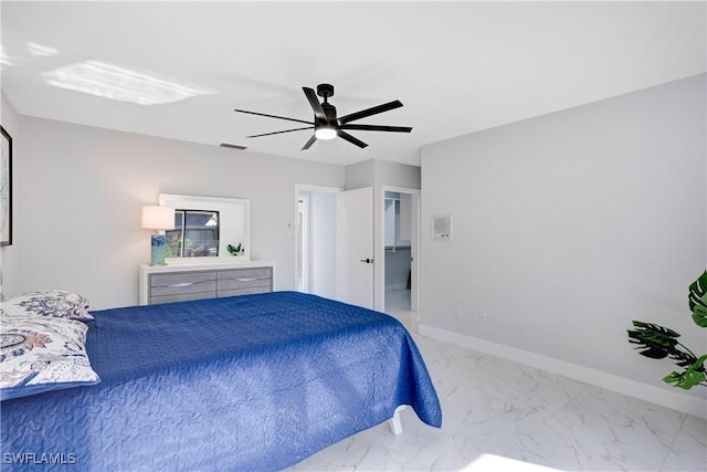 bedroom with ceiling fan