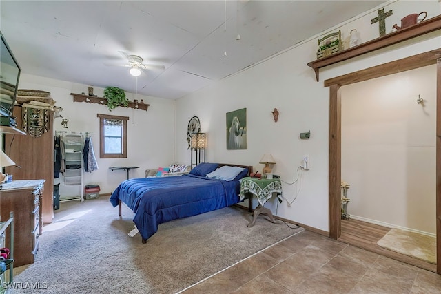 bedroom featuring ceiling fan