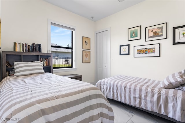 bedroom with a closet