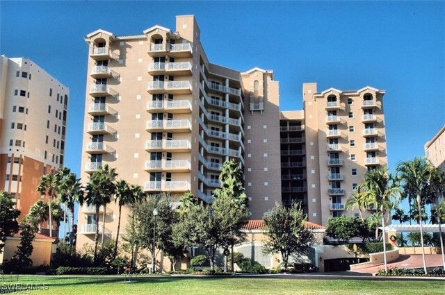14250 Royal Harbour Ct Unit 817, Fort Myers, FL 33908 - view of apartment building / complex