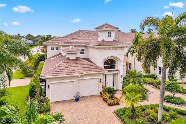 view of mediterranean / spanish-style house