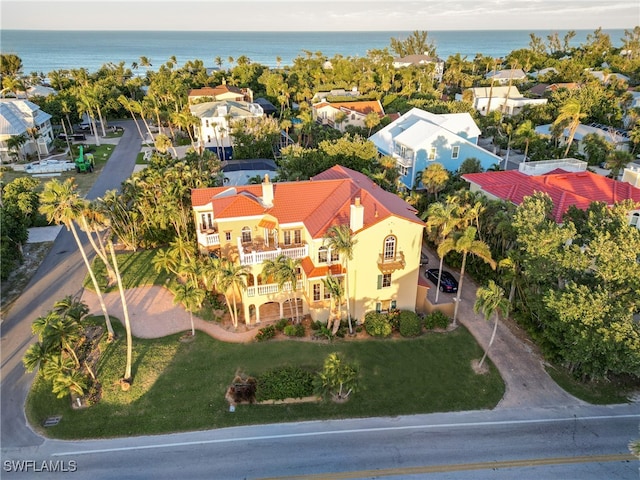 bird's eye view featuring a water view