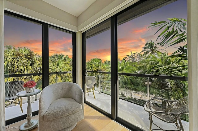 view of sunroom / solarium