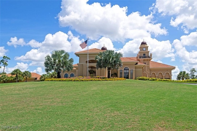 exterior space featuring a lawn