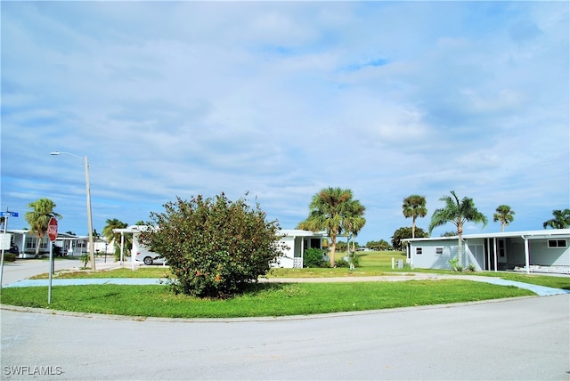 Listing photo 2 for 173 Yancey Ln, North Fort Myers FL 33903