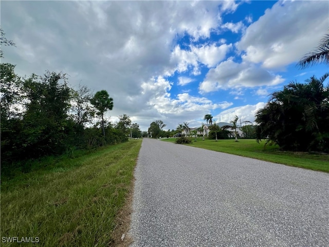 Listing photo 3 for 12189 Vaughan Ave, Port Charlotte FL 33981