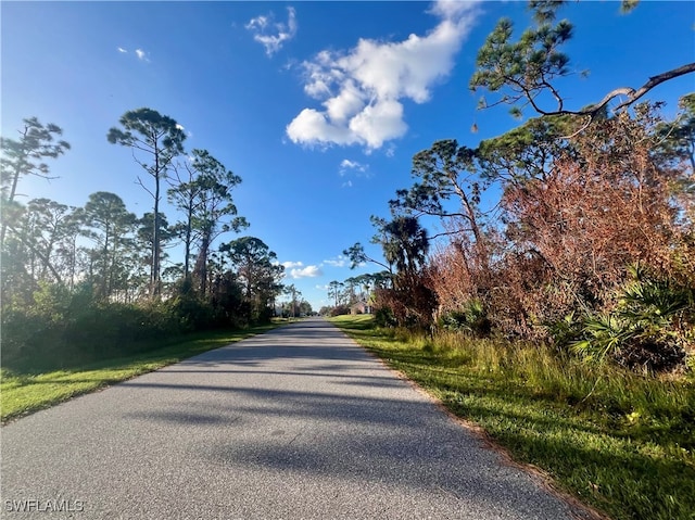 Listing photo 3 for 5427 Everest Ter, Port Charlotte FL 33981