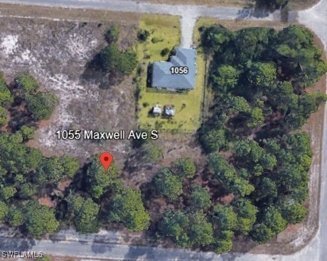 Listing photo 3 for 1055 Maxwell Ave S, Lehigh Acres FL 33974