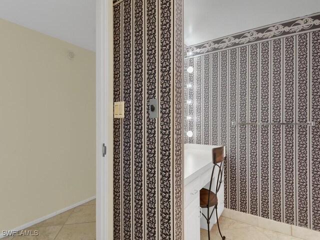 5260 S Landings Dr Unit 805, Fort Myers, FL 33919 - details featuring baseboards