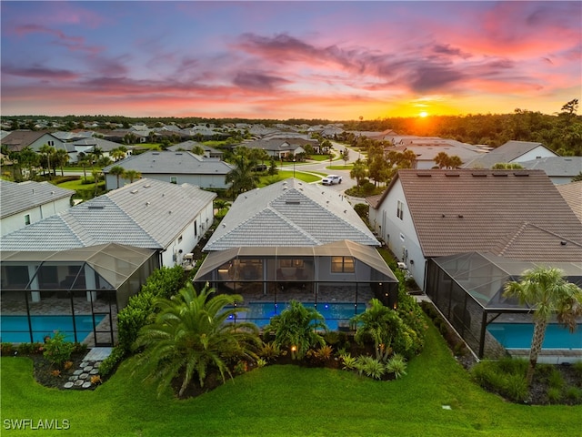 view of aerial view at dusk