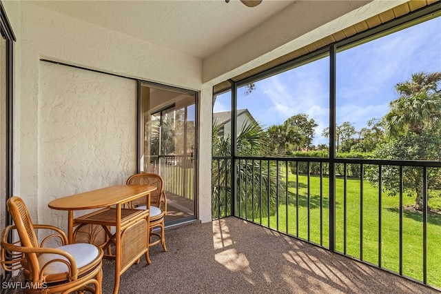 view of sunroom / solarium