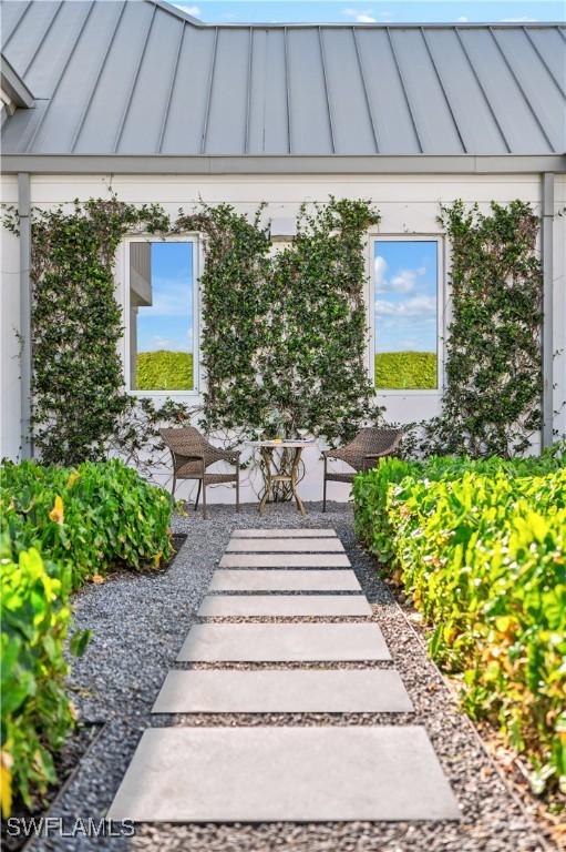 581 Myrtle Rd, Naples, FL 34108 - view of patio