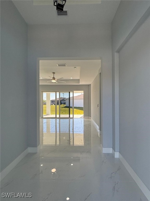 empty room with ceiling fan