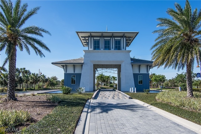 view of front of home