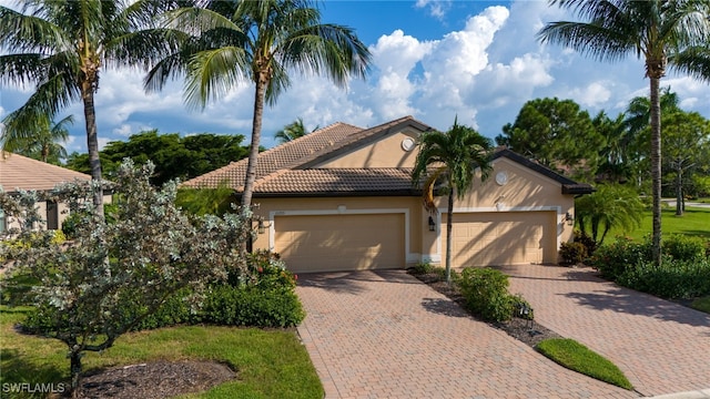 view of front facade with a garage